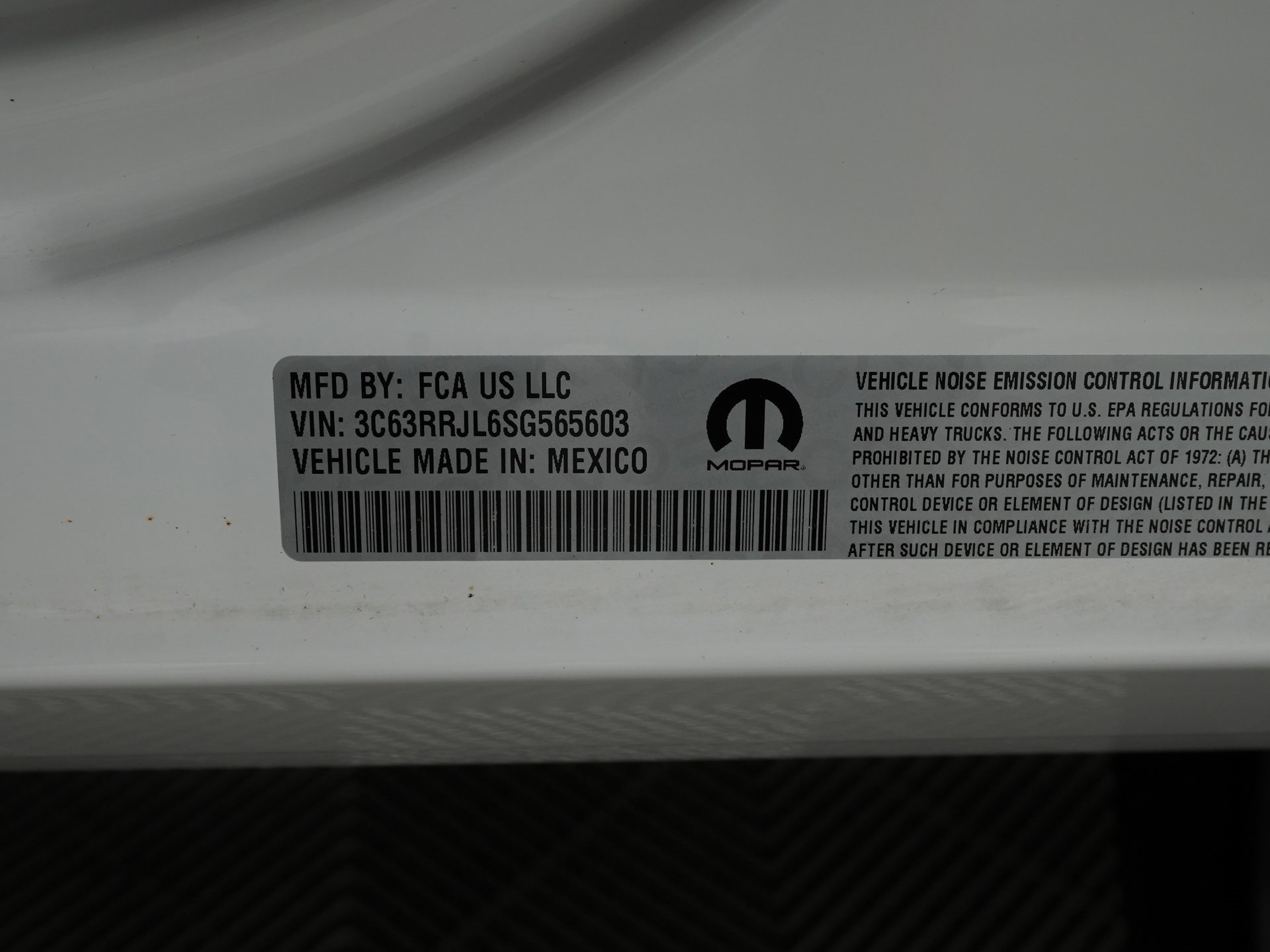 Used 2025 RAM 3500 Laramie w/ Sport Appearance Package image 34