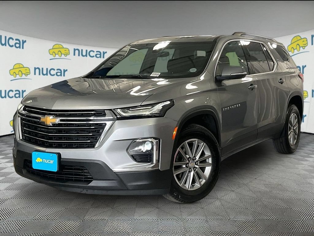 Used 2023 Chevrolet Traverse LT AWD/4WD image 3