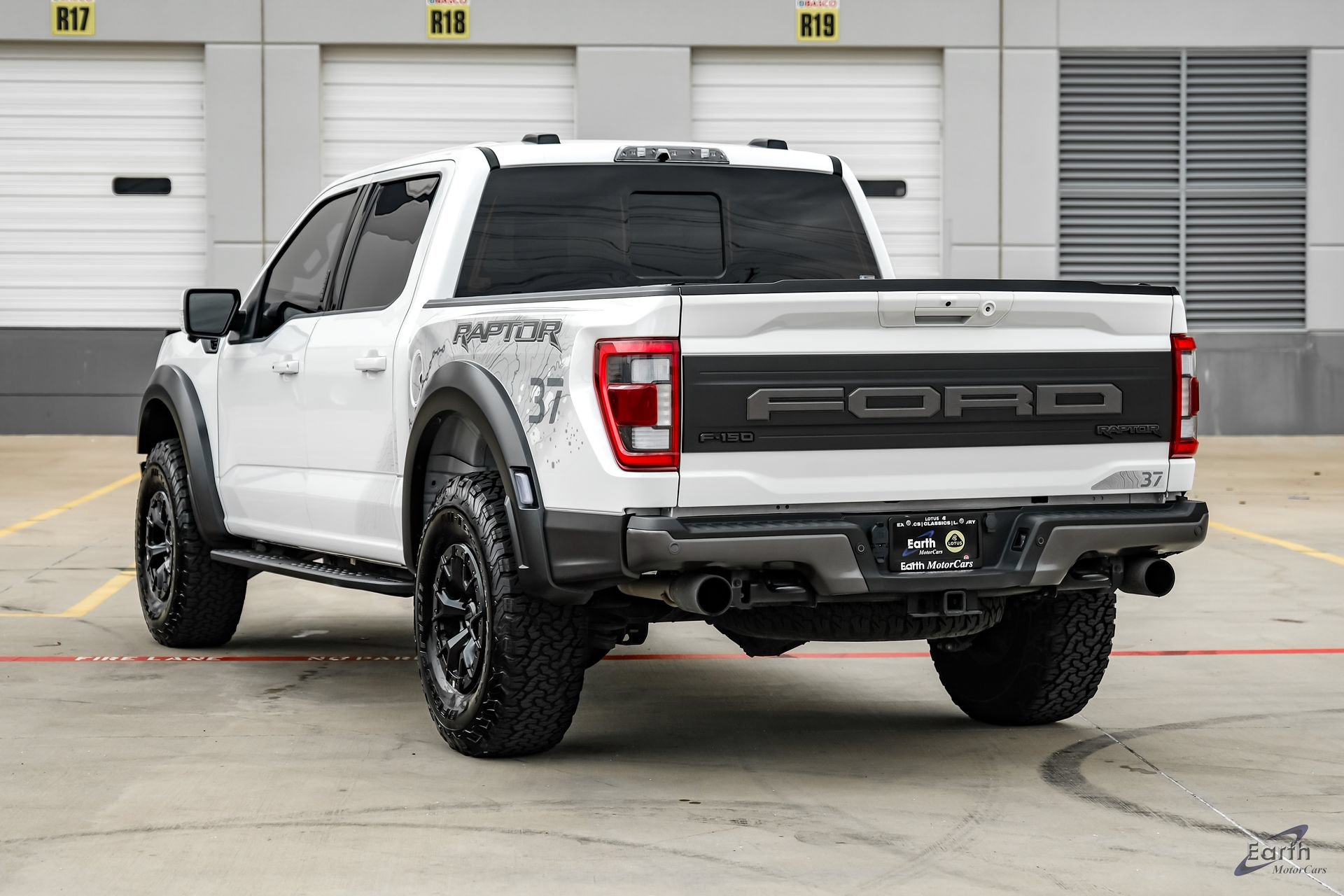 Used 2023 Ford F150 Raptor w/ Raptor 37 Performance Package AWD/4WD image 11