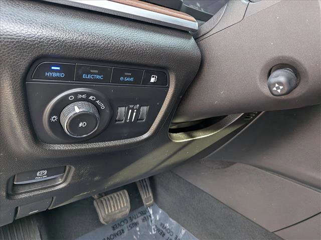 Used 2022 Jeep Grand Cherokee Summit w/ Advanced Protech Group IV image 16