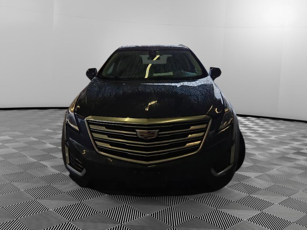 Used 2019 Cadillac XT5 Premium Luxury image 2