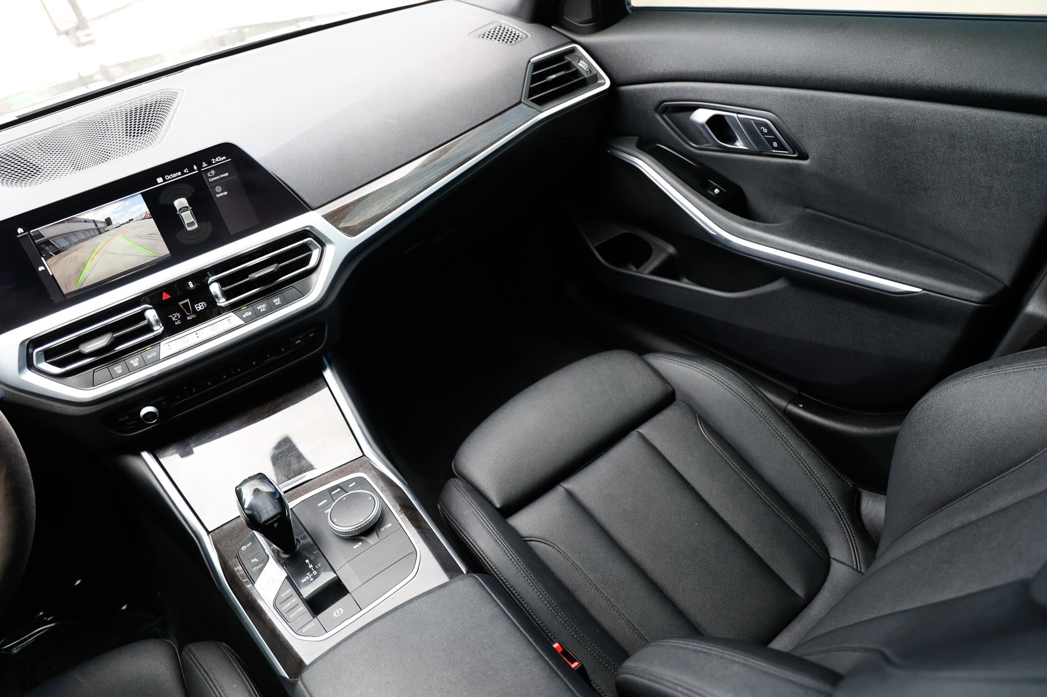 Used 2020 BMW 330i Sedan w/ M Sport Package RWD image 26