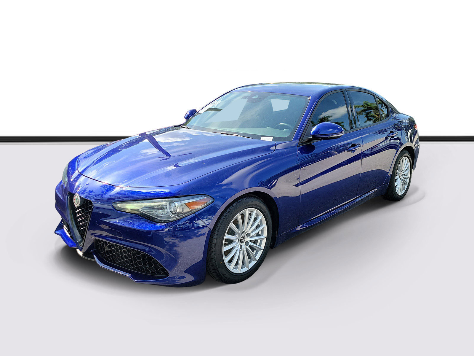 Used 2022 Alfa Romeo Giulia Sprint RWD image 2