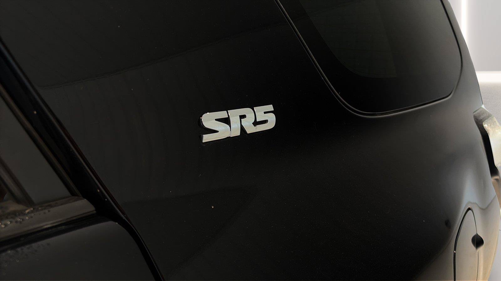 Used 2018 Toyota 4Runner SR5 Premium AWD/4WD image 29