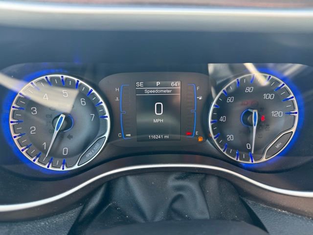 Used 2017 Chrysler Pacifica Touring-L FWD image 20
