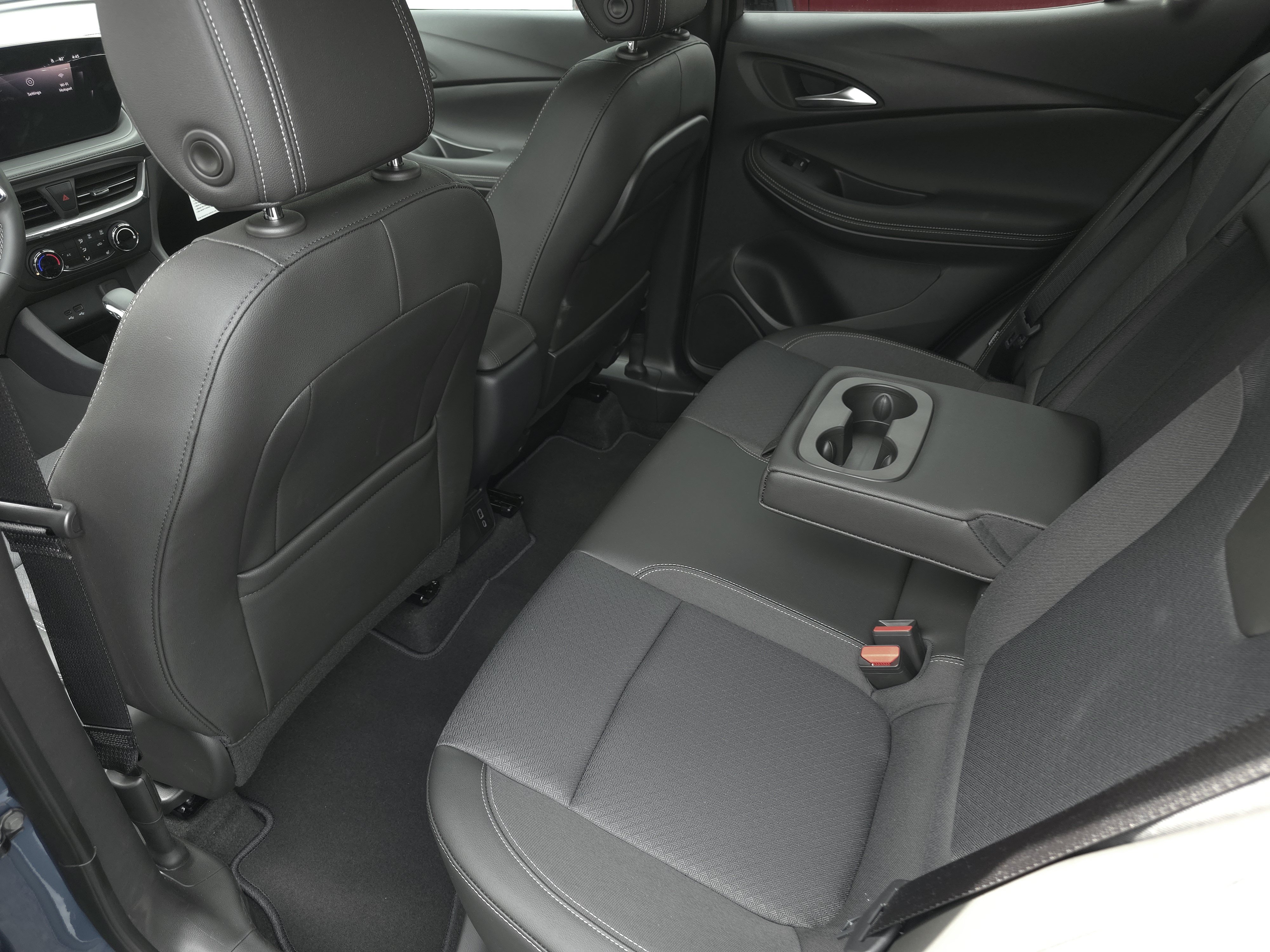 New 2026 Buick Encore GX Preferred w/ Comfort Package FWD image 24