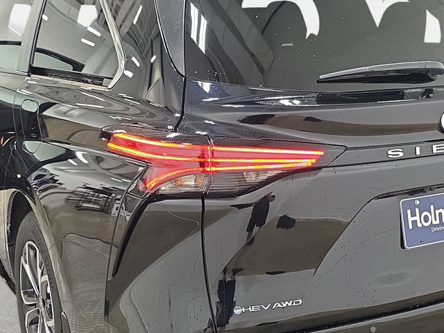 Certified 2026 Toyota Sienna Platinum AWD/4WD image 31