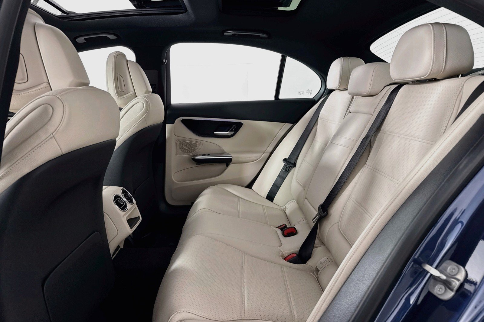 New 2026 Mercedes-Benz C 300 Sedan image 7