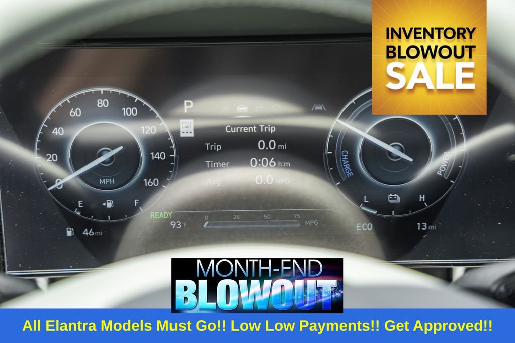 New 2025 Hyundai Elantra SEL image 44