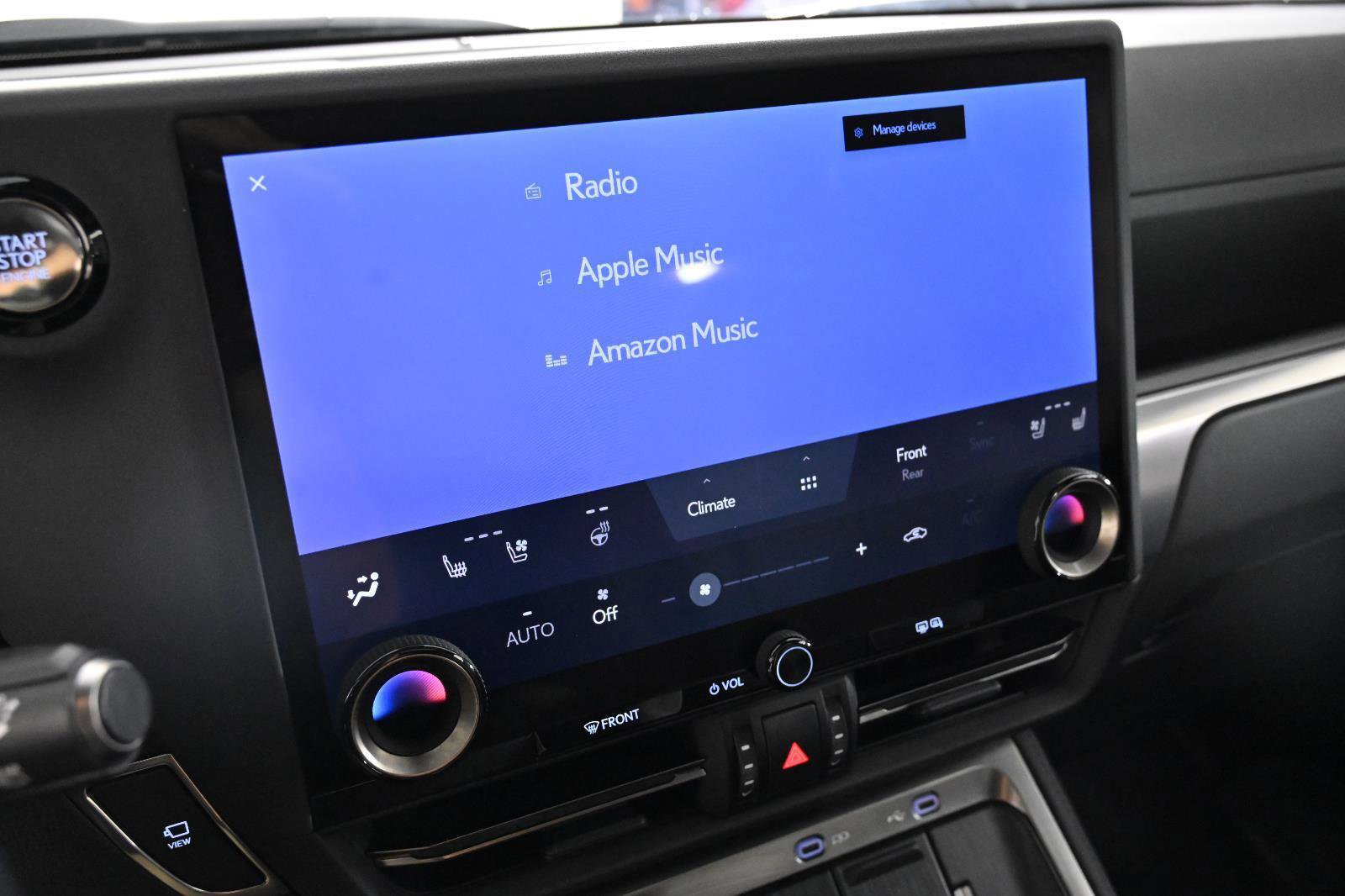 Used 2025 Lexus GX 550 w/ Accessory Package (2T) image 17