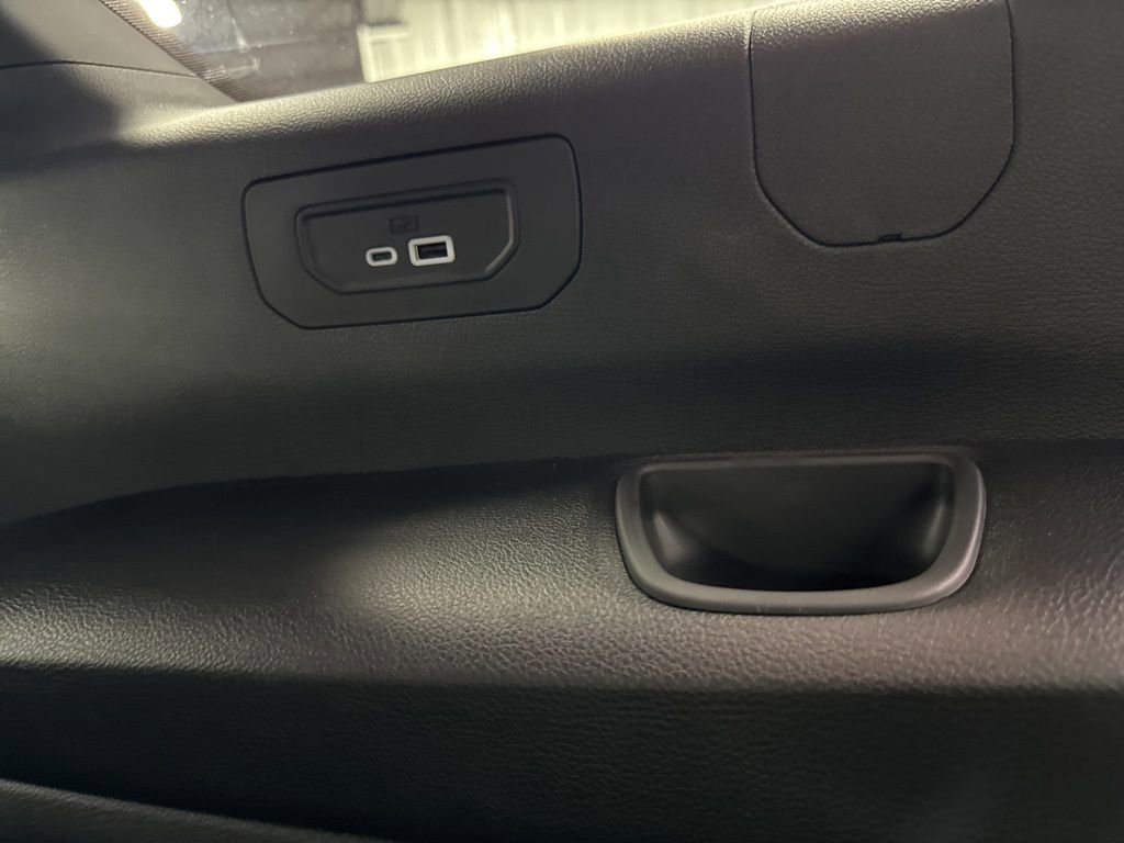 New 2025 Jeep Grand Cherokee L Limited image 13