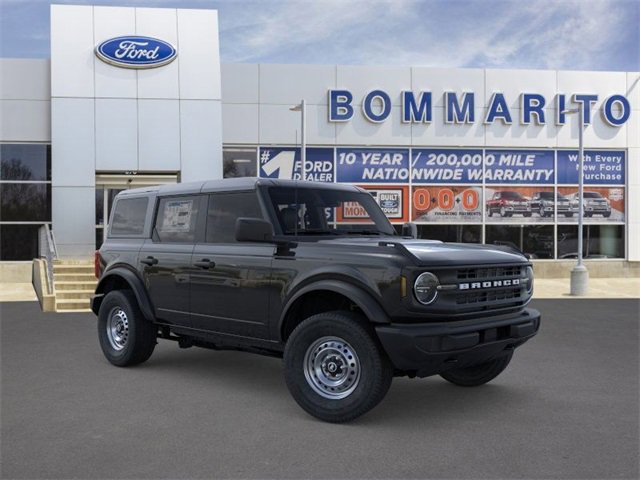 New 2025 Ford Bronco Base image 7