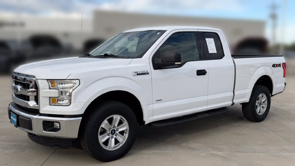 Used 2015 Ford F150 XLT w/ Equipment Group 301A Mid