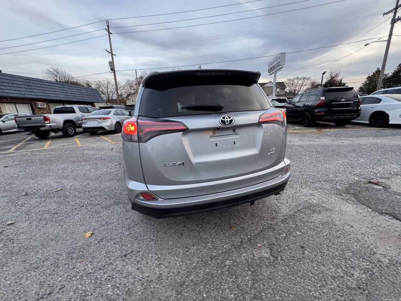 Used 2018 Toyota RAV4 LE w/ All Weather Liner Package image 13