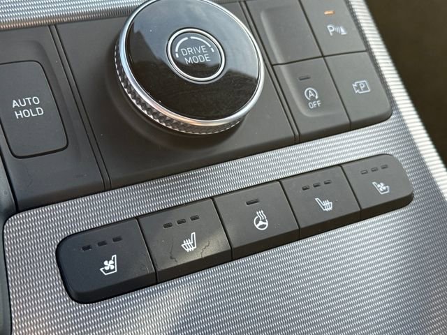 Used 2023 Hyundai Palisade Calligraphy image 23