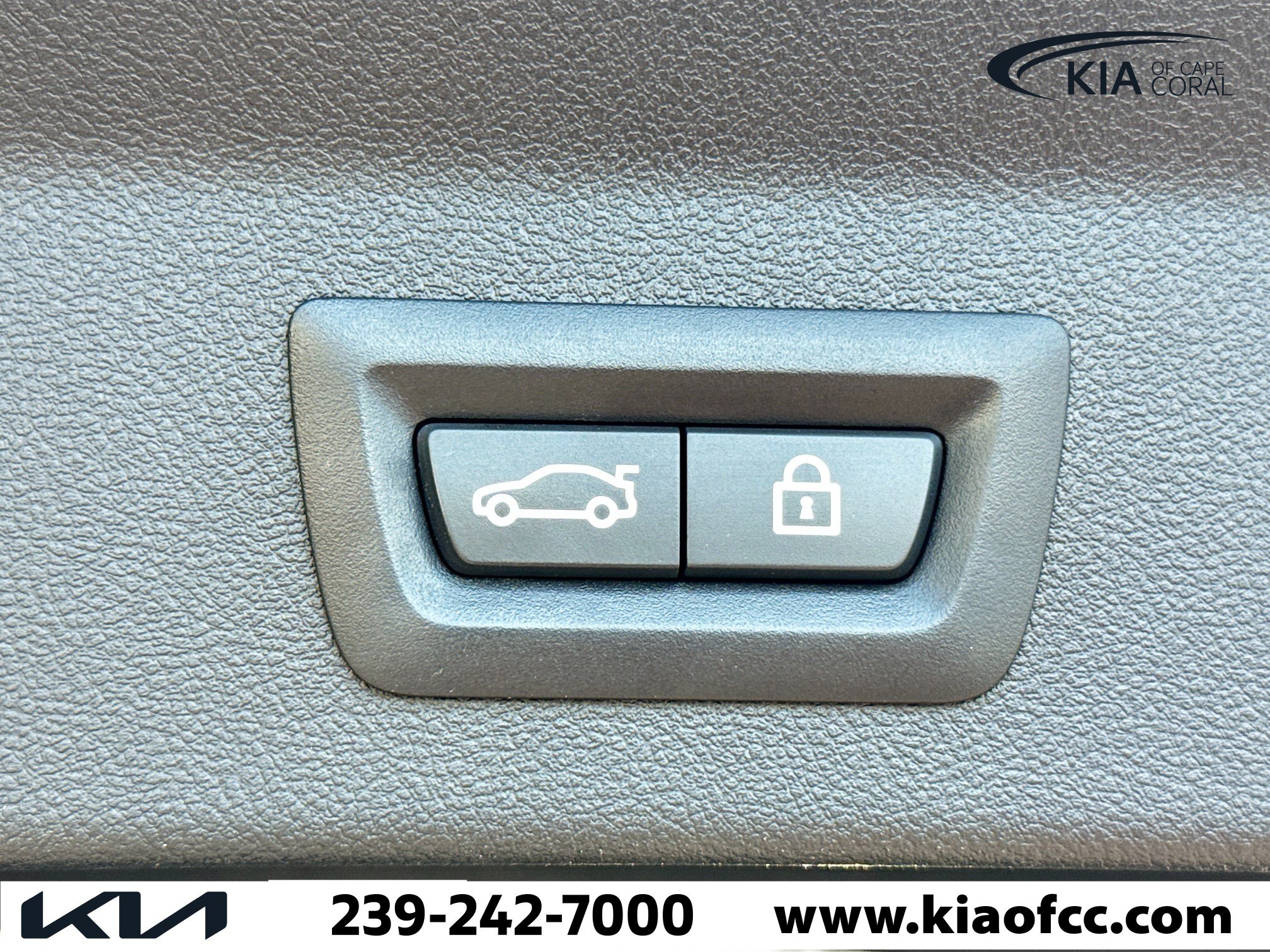 Used 2021 BMW X3 M40i w/ Executive Package image 12