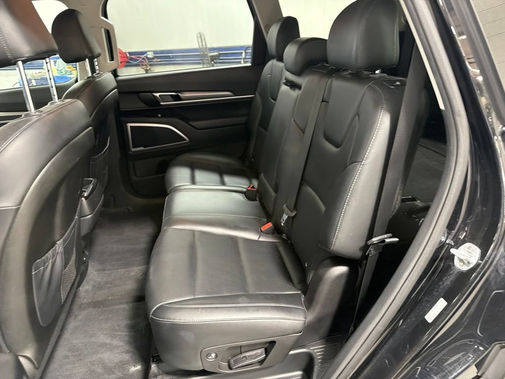 Used 2020 Kia Telluride LX AWD/4WD image 12