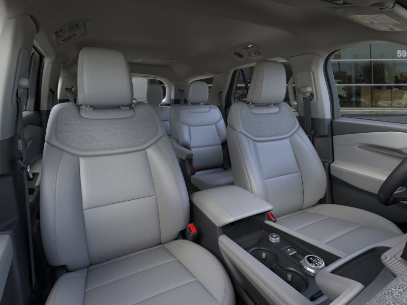 New 2025 Ford Explorer Active w/ Active Comfort Package image 10