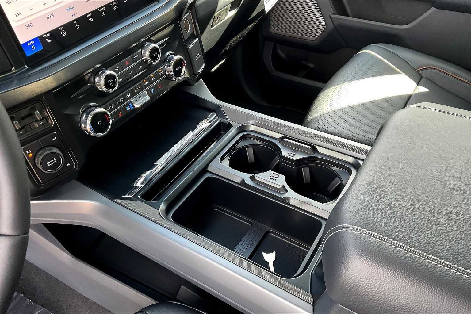 New 2026 Ford F250 Lariat image 7