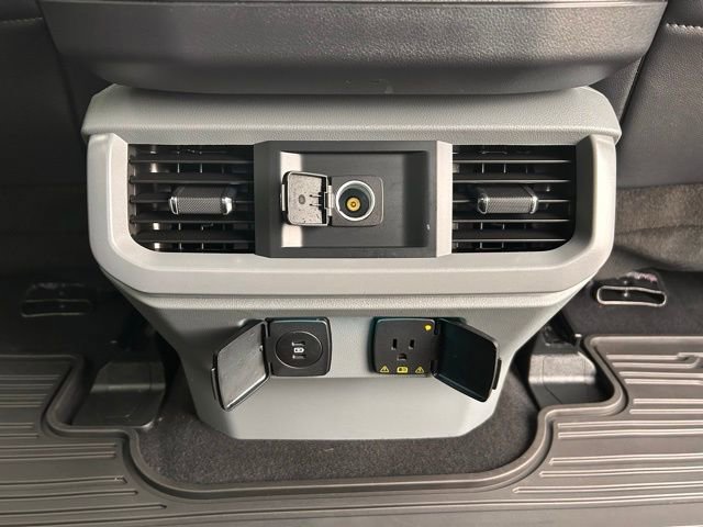 Used 2024 Ford F150 Lariat image 38