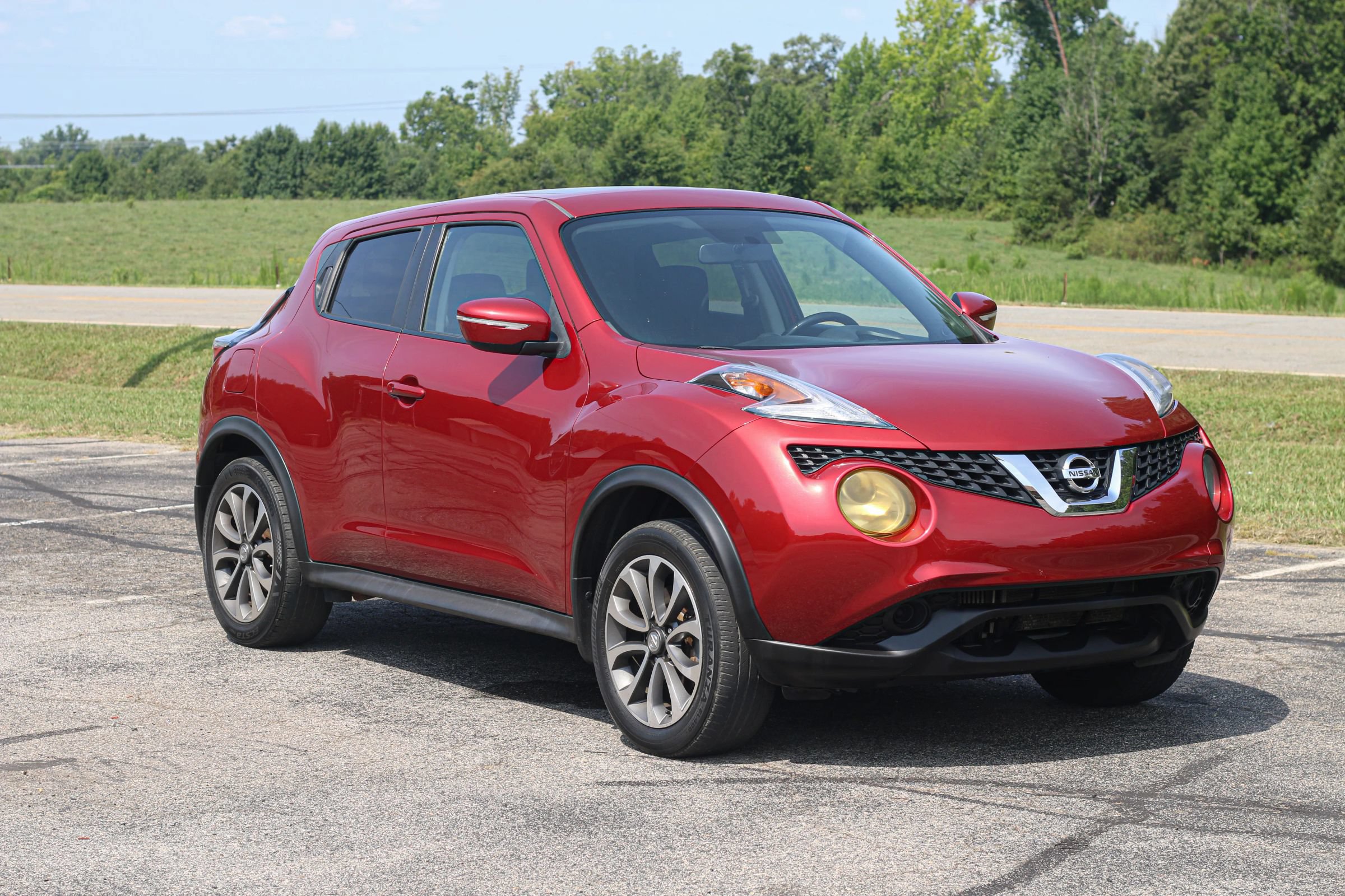 Used 2017 Nissan Juke SV w/ Interior Illumination Package