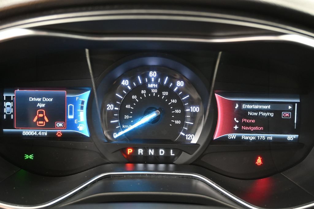 Used 2018 Ford Fusion Energi Titanium FWD image 16