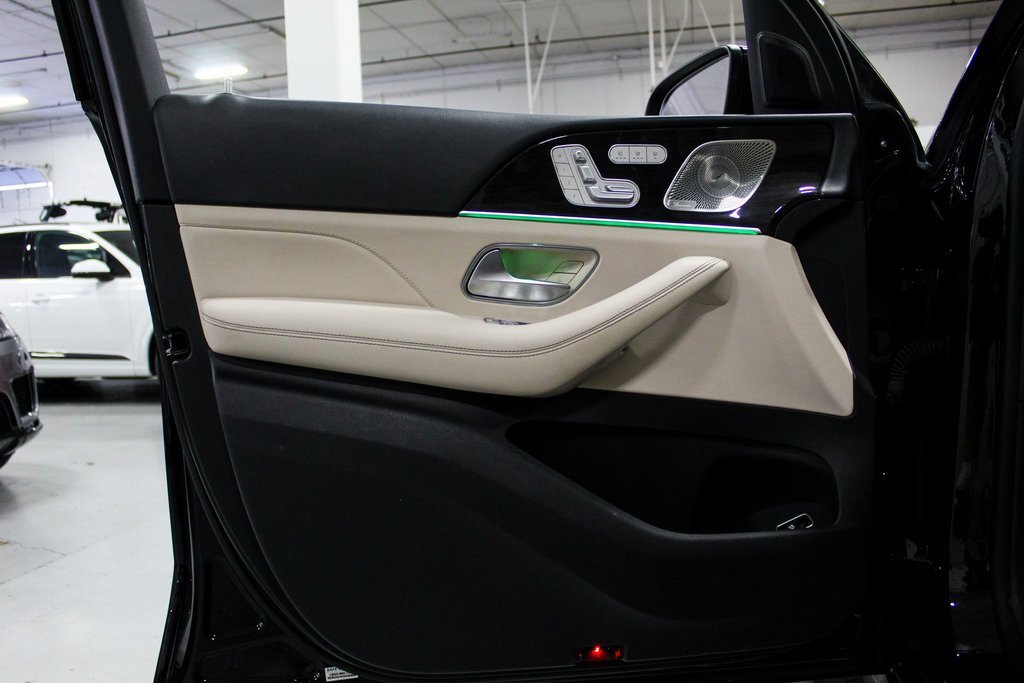 Used 2021 Mercedes-Benz GLS 580 4MATIC image 40