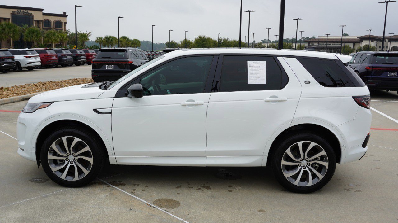 Used 2025 Land Rover Discovery Sport S image 5