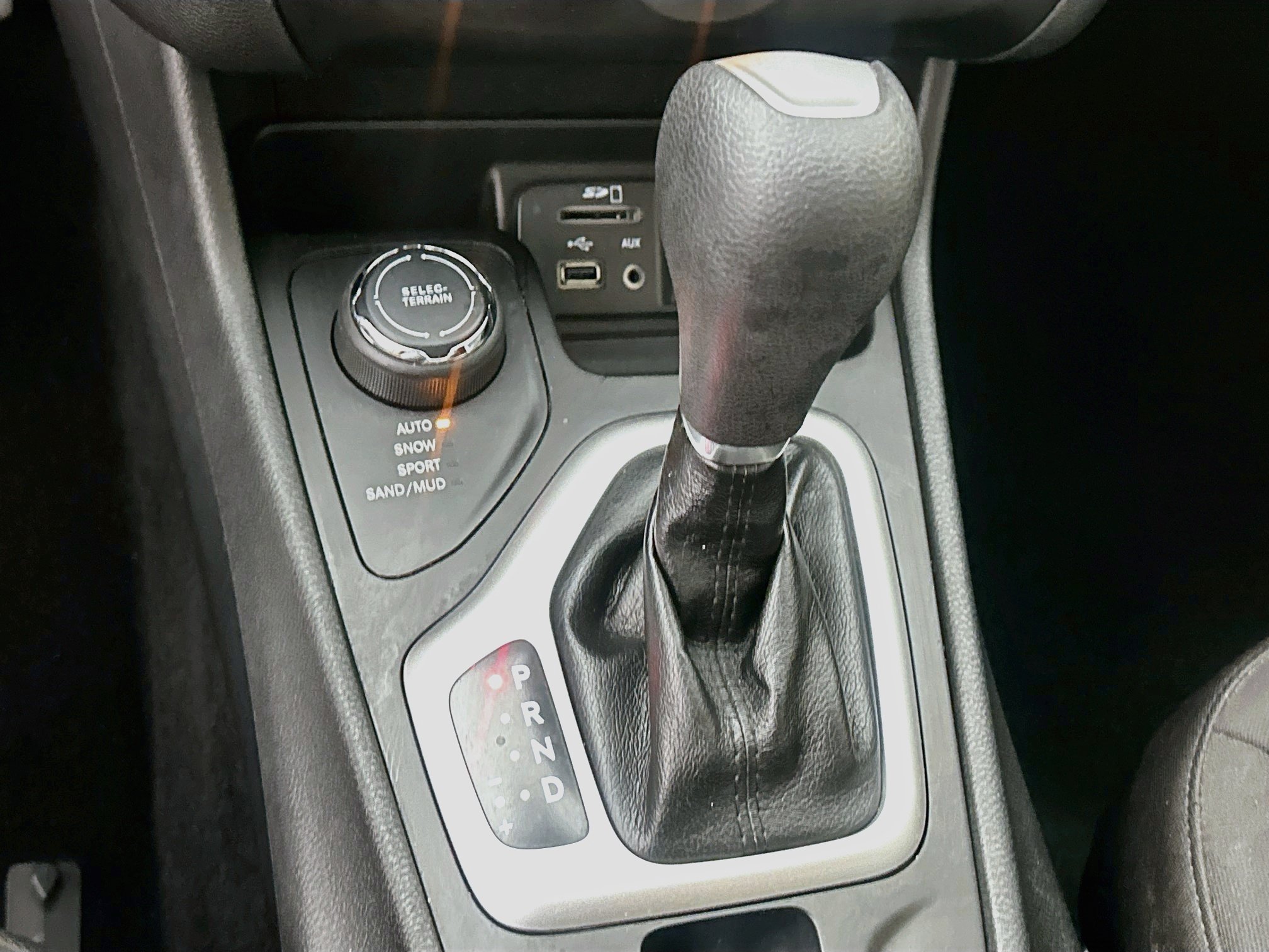 Used 2014 Jeep Cherokee Sport AWD/4WD image 22