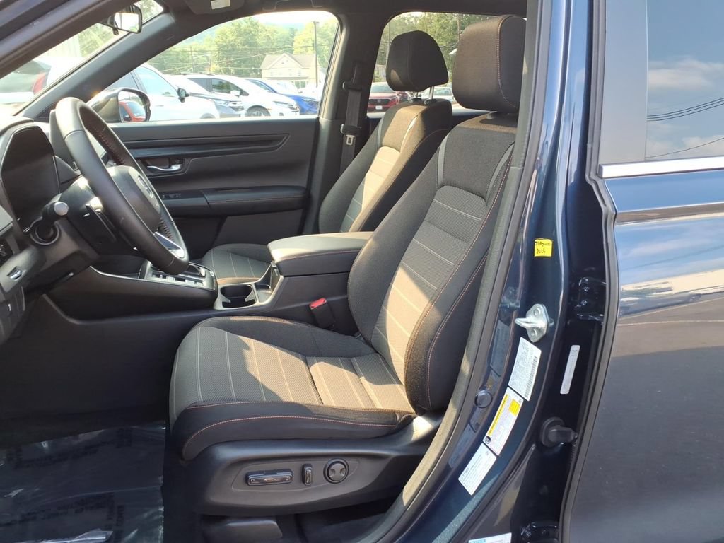 Used 2024 Honda CR-V Sport image 16