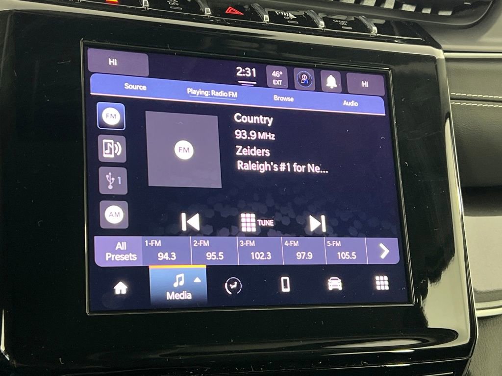 Used 2023 Jeep Grand Cherokee Laredo image 29