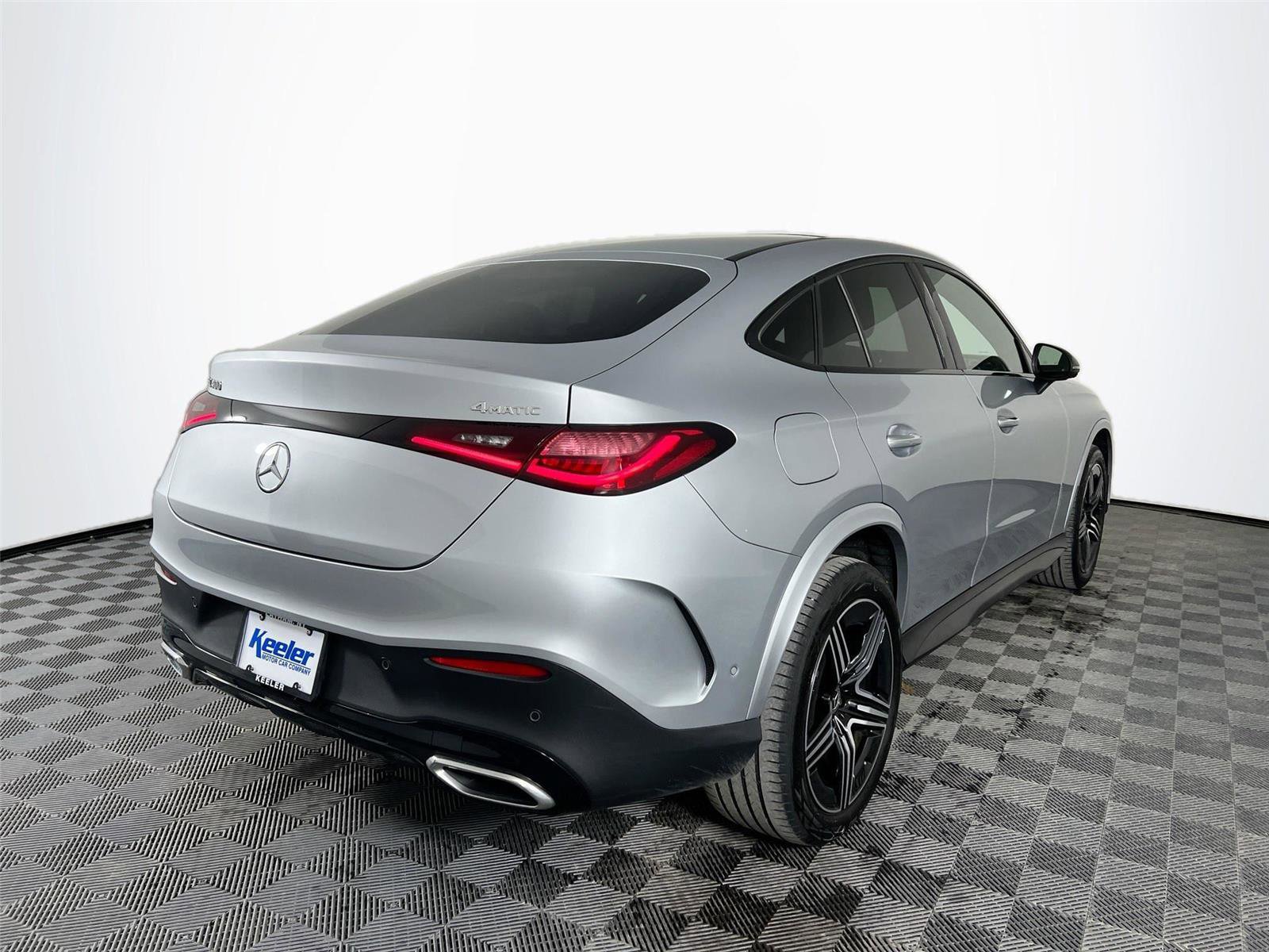Used 2024 Mercedes-Benz GLC 300 4MATIC image 6