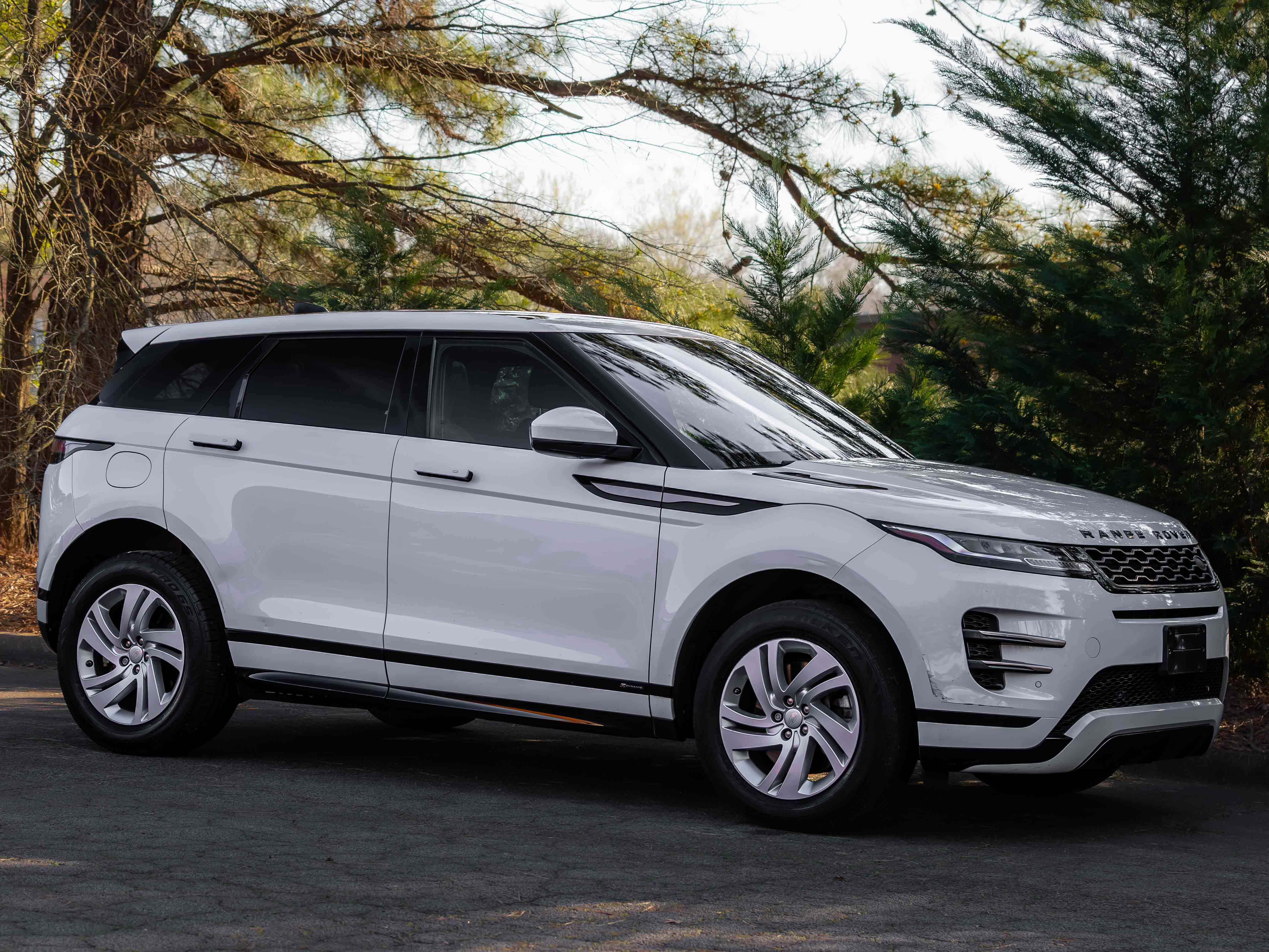 Used 2020 Land Rover Range Rover Evoque R-Dynamic S AWD/4WD image 49