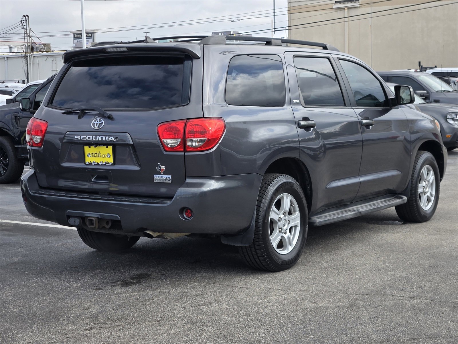 Used 2011 Toyota Sequoia SR5 image 5