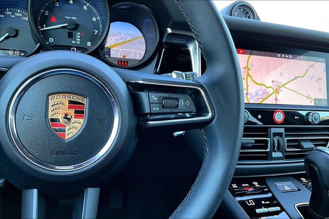 Used 2025 Porsche Macan image 12
