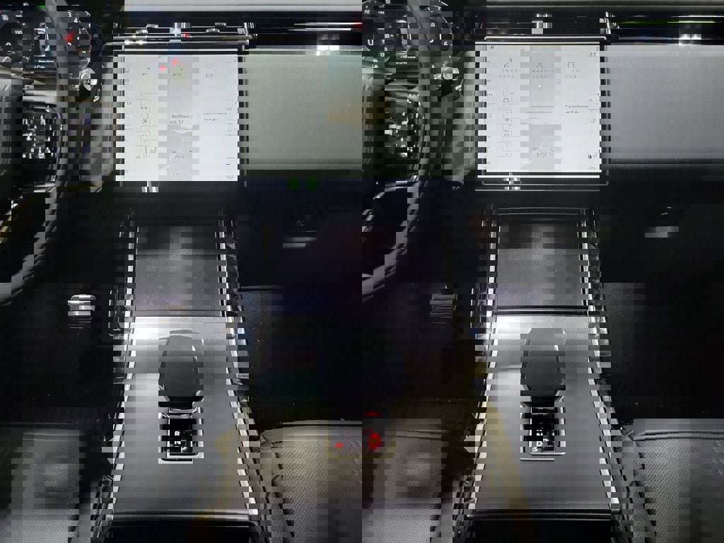 New 2026 Land Rover Range Rover Velar Dynamic SE image 26