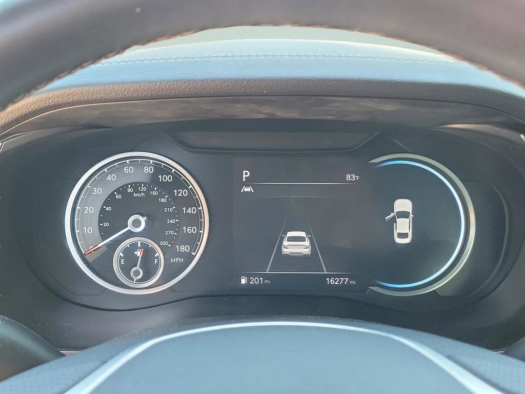 Used 2022 Genesis G70 2.0T w/ Prestige Package image 21