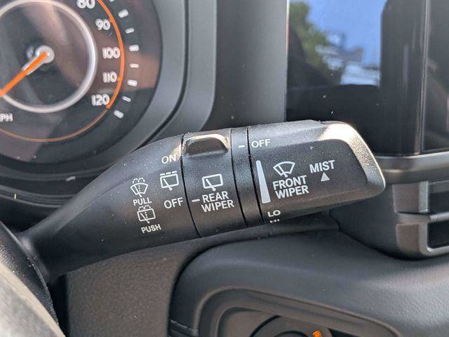 Certified 2025 Jeep Wrangler Unlimited Rubicon AWD/4WD image 26