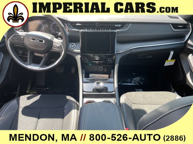 New 2025 Jeep Grand Cherokee L Altitude image 20