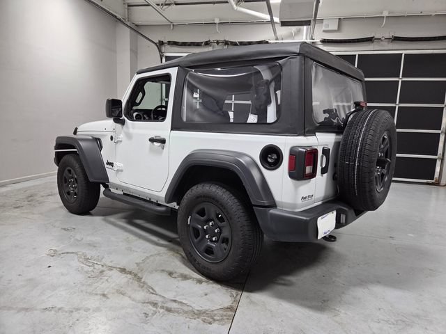 Used 2025 Jeep Wrangler Sport AWD/4WD image 8