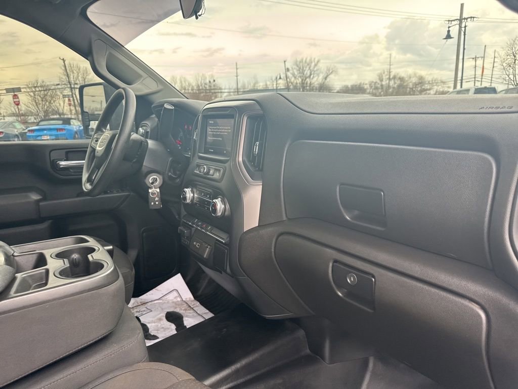 Used 2023 GMC Sierra 3500 Pro w/ Convenience Package image 33