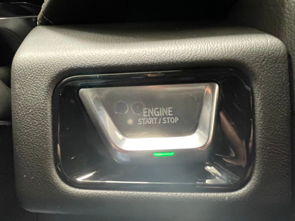 New 2026 GMC Yukon XL Denali image 33