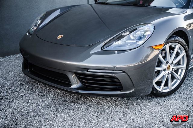 Used 2021 Porsche 718 Boxster RWD image 23
