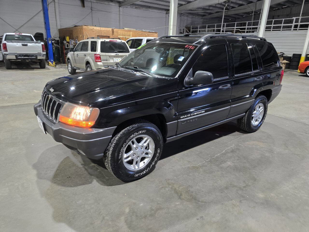 Used 2002 Jeep Grand Cherokee Laredo image 1
