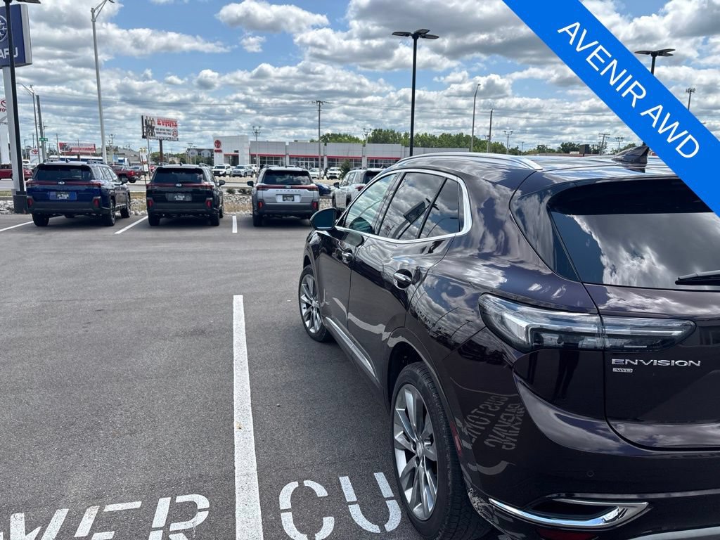 Used 2021 Buick Envision Avenir w/ Technology Package II AWD/4WD image 9