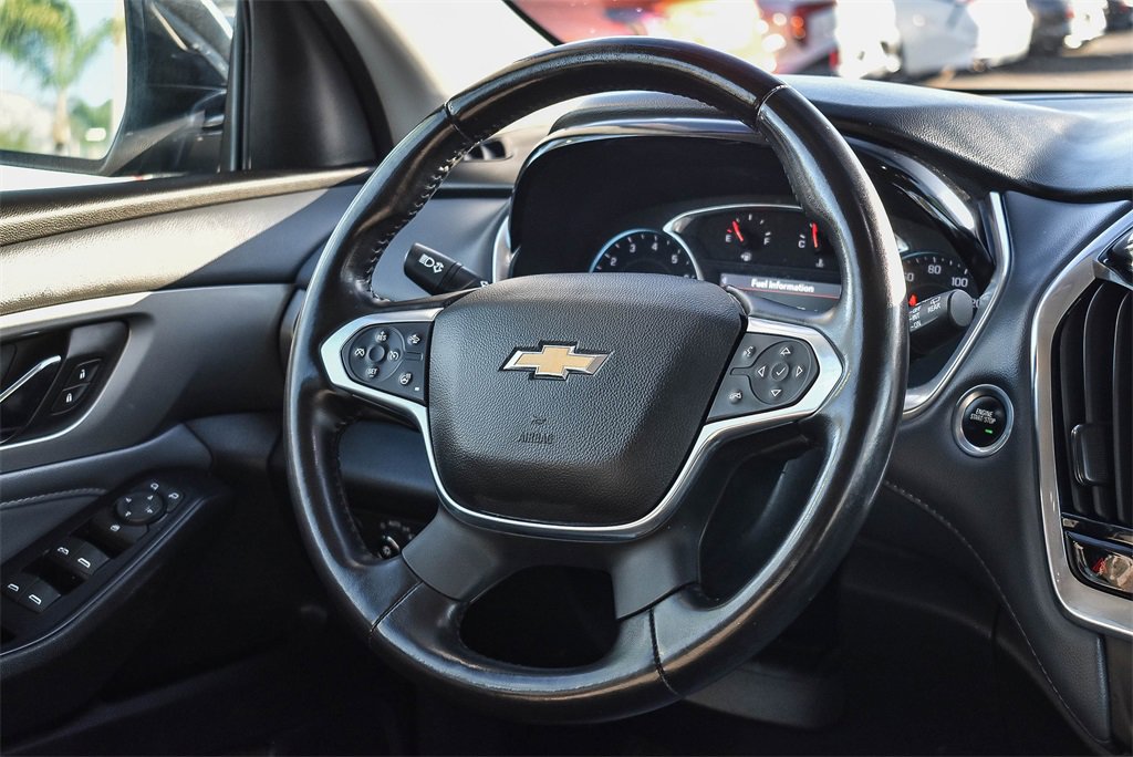 Used 2020 Chevrolet Traverse LT image 14