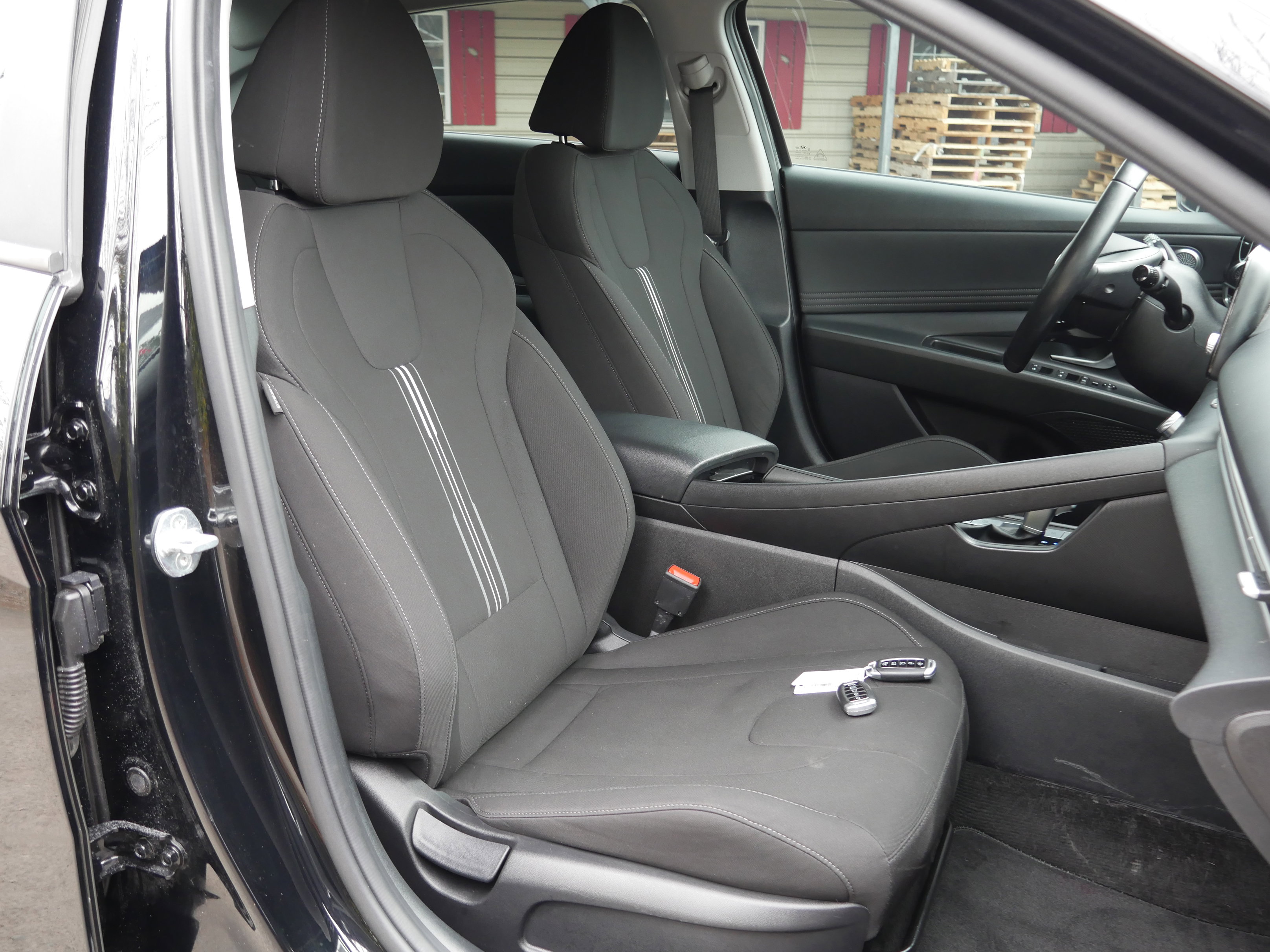 Used 2022 Hyundai Elantra SEL w/ Convenience Package image 25