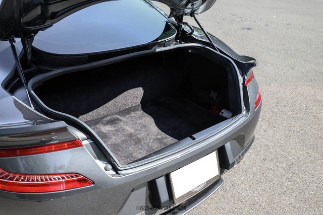 Used 2015 Aston Martin Vanquish Coupe RWD image 83