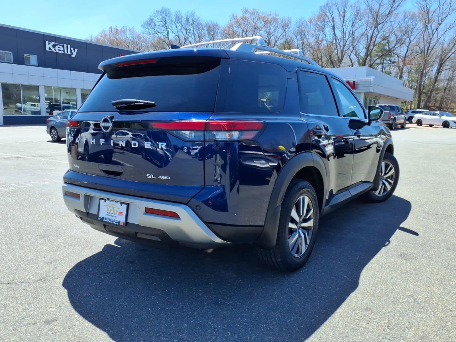 Certified 2024 Nissan Pathfinder SL AWD/4WD image 5