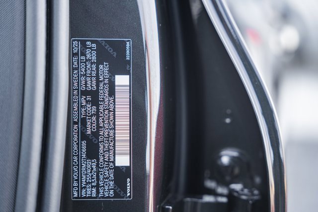 New 2026 Volvo XC60 B5 Ultra w/ Protection Package Premier image 40